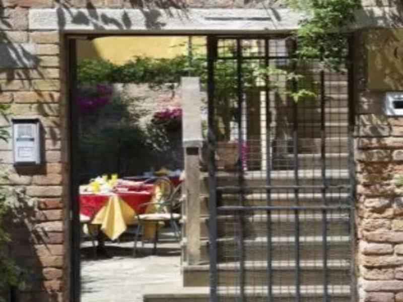 베니스 로칸다 가파로 B&B 외부 사진