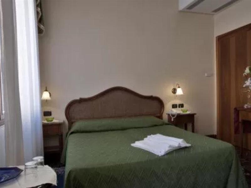 베니스 로칸다 가파로 B&B 외부 사진