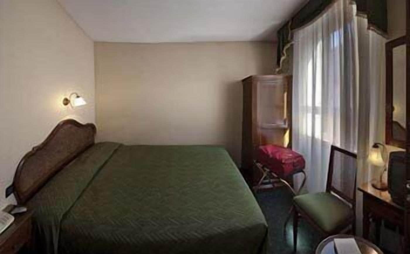 베니스 로칸다 가파로 B&B 외부 사진